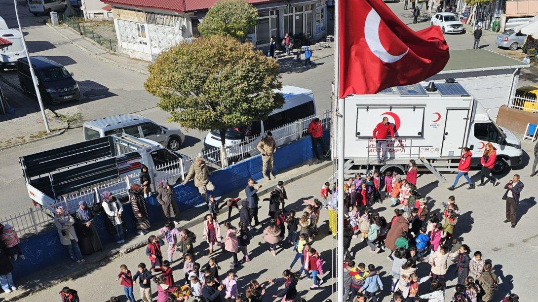 Kızılay Haftası Etkinliğinde Gazi İlkokulumuzdayiz